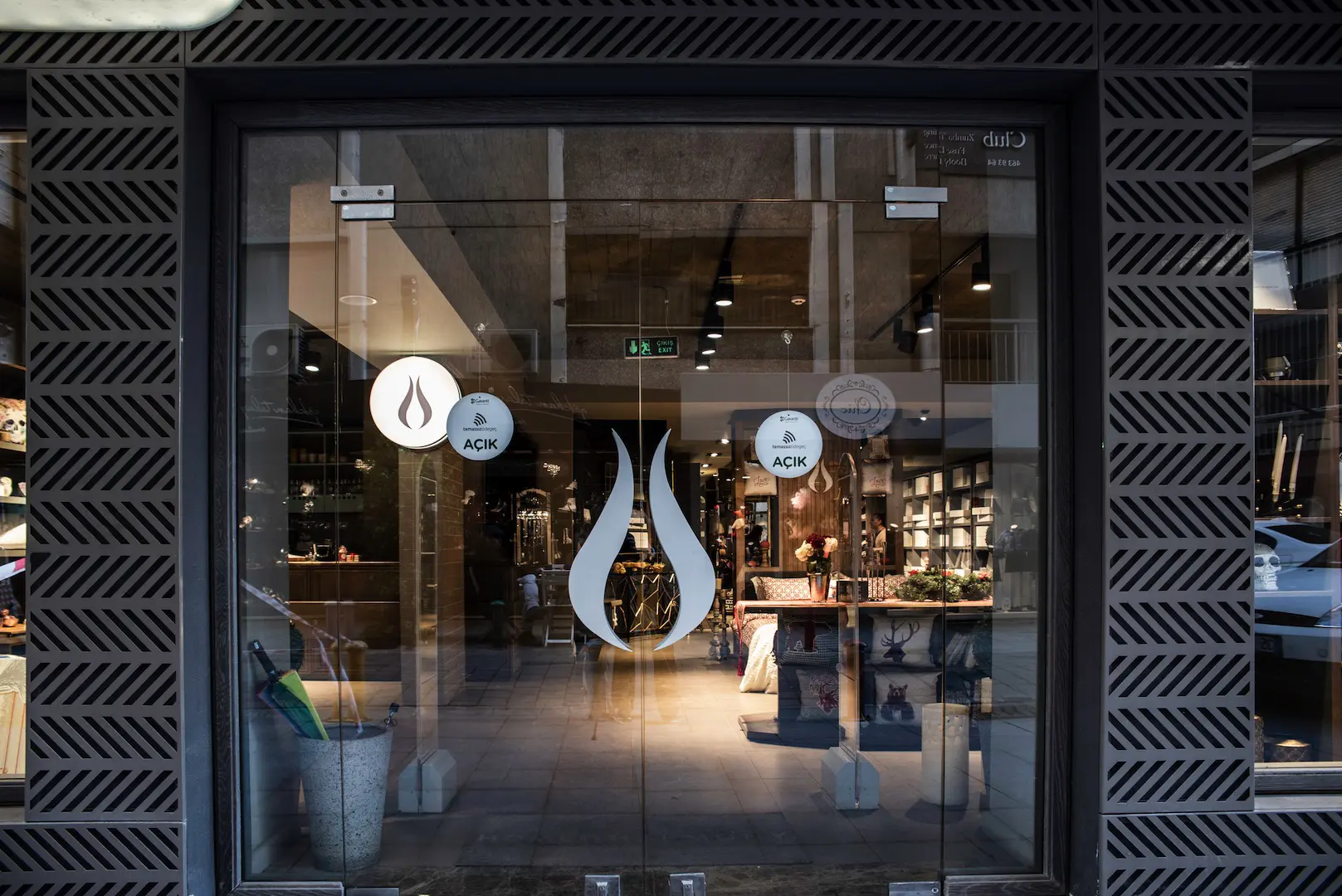 İÇ MİMARLIK HİZMETLERİ | ARCHITECTS | MİMARLIK HİZMETLERİ | INTERIOR DESIGNER | SHOP DESIGN | STORE INTERIOR