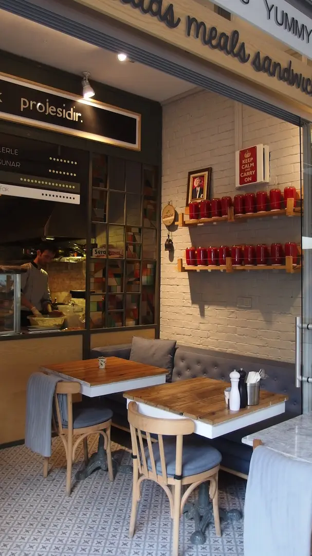 LEYLA LOKANTA ALSANCAK RESTORAN | İÇ MİMARLIK HİZMETLERİ | ARCHITECTS | MİMARLIK HİZMETLERİ | INTERIOR DESIGNER | SHOP DESIGN | STORE INTERIOR