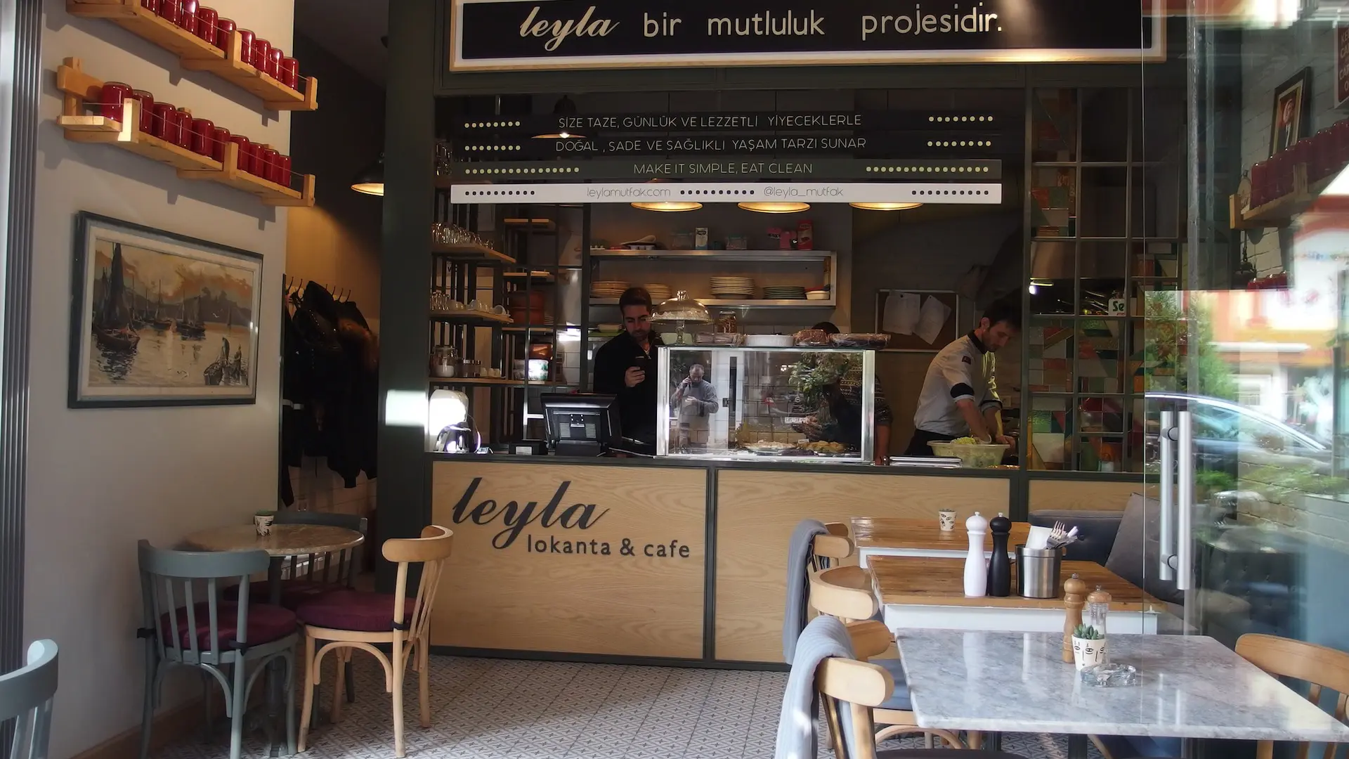 LEYLA LOKANTA ALSANCAK RESTORAN | İÇ MİMARLIK HİZMETLERİ | ARCHITECTS | MİMARLIK HİZMETLERİ | INTERIOR DESIGNER | SHOP DESIGN | STORE INTERIOR