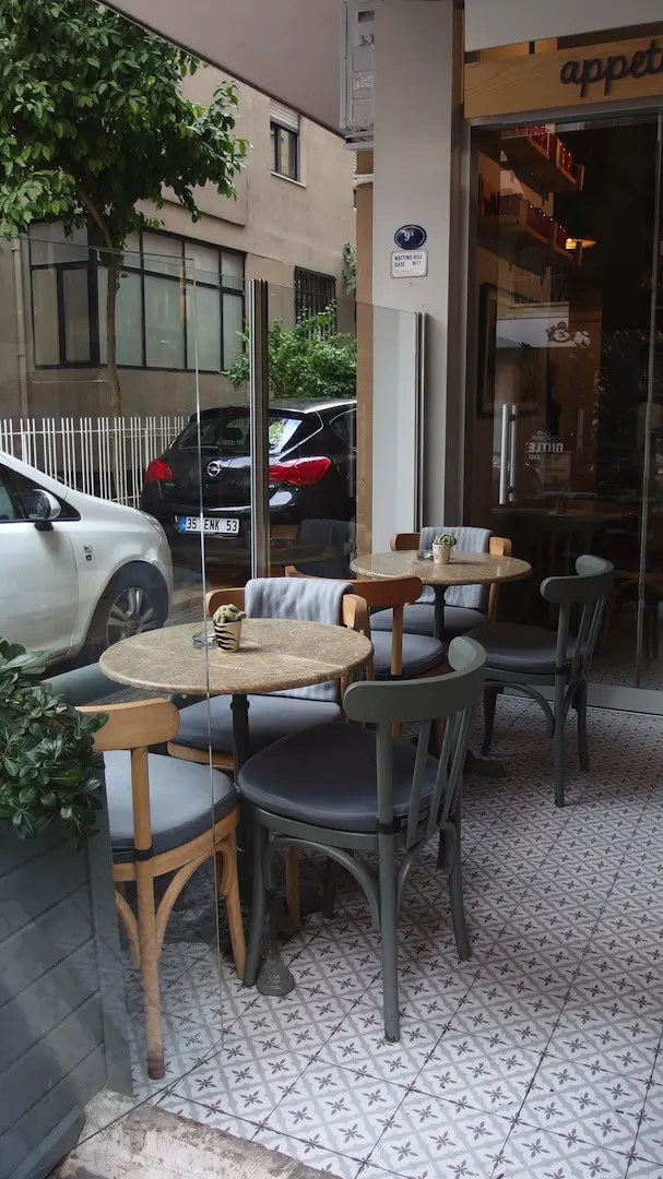 LEYLA LOKANTA ALSANCAK RESTORAN | İÇ MİMARLIK HİZMETLERİ | ARCHITECTS | MİMARLIK HİZMETLERİ | INTERIOR DESIGNER | SHOP DESIGN | STORE INTERIOR