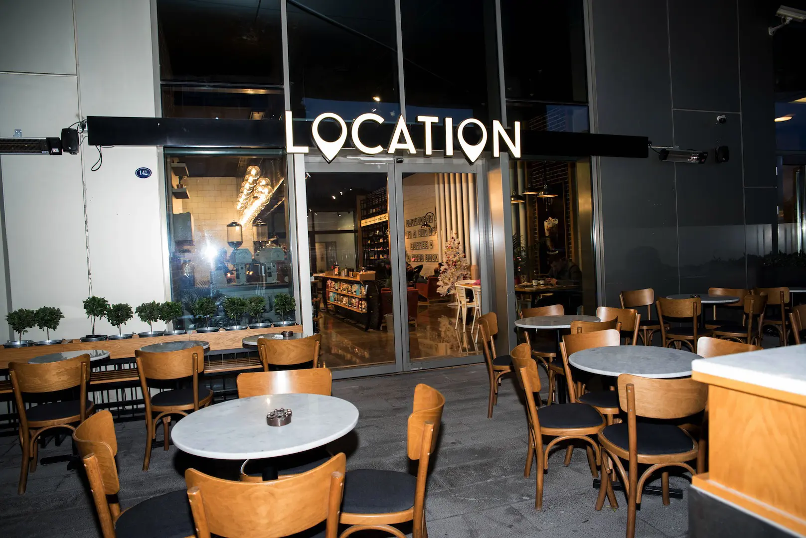 LOCATION CAFE BAYRAKLI TOWER | İÇ MİMARLIK HİZMETLERİ | ARCHITECTS | MİMARLIK HİZMETLERİ | INTERIOR DESIGNER | SHOP DESIGN | STORE INTERIOR