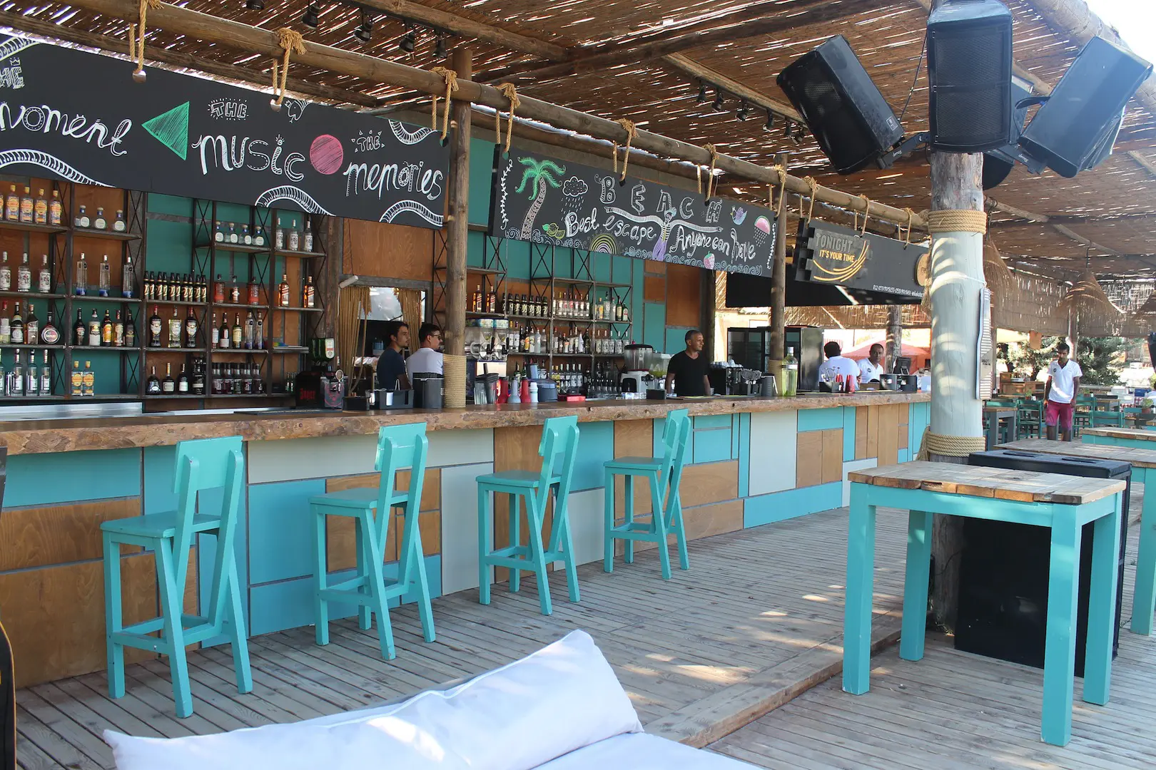 MADEO ALACATI BEACH CLUB | İÇ MİMARLIK HİZMETLERİ | ARCHITECTS | MİMARLIK HİZMETLERİ | INTERIOR DESIGNER | SHOP DESIGN | STORE INTERIOR