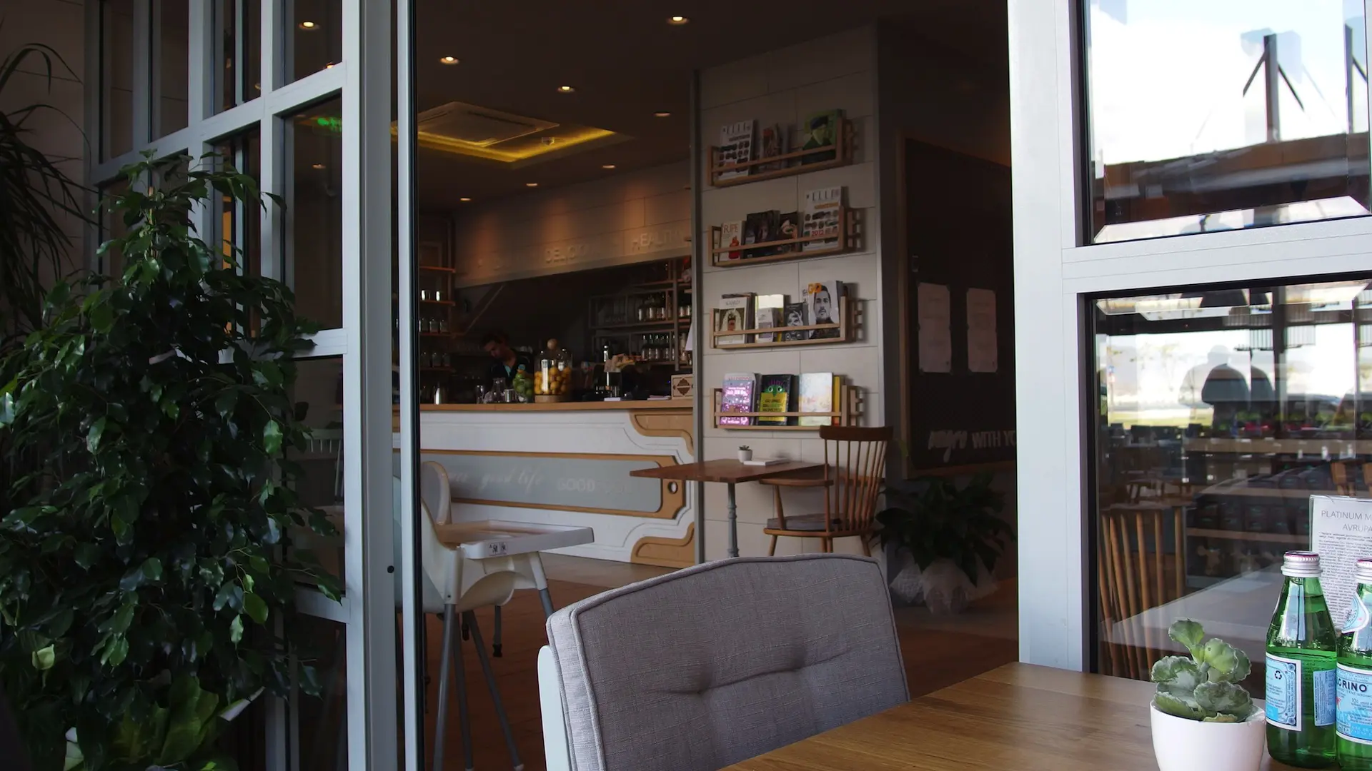 MAGRO KORDON RESTORAN | İÇ MİMARLIK HİZMETLERİ | ARCHITECTS | MİMARLIK HİZMETLERİ | INTERIOR DESIGNER | SHOP DESIGN | STORE INTERIOR