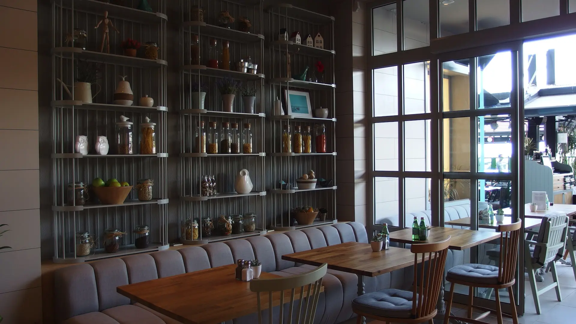 MAGRO KORDON RESTORAN | İÇ MİMARLIK HİZMETLERİ | ARCHITECTS | MİMARLIK HİZMETLERİ | INTERIOR DESIGNER | SHOP DESIGN | STORE INTERIOR