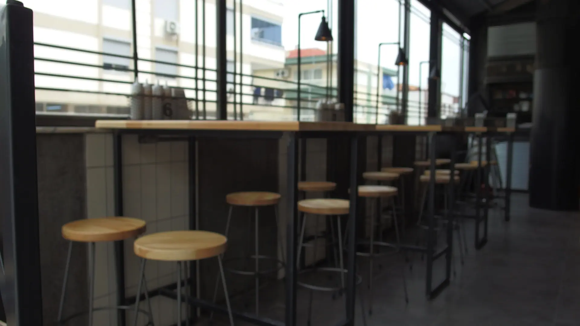 NO7 HAMBURGER RESTORANI BALCOVA | İÇ MİMARLIK HİZMETLERİ | ARCHITECTS | MİMARLIK HİZMETLERİ | INTERIOR DESIGNER | SHOP DESIGN | STORE INTERIOR