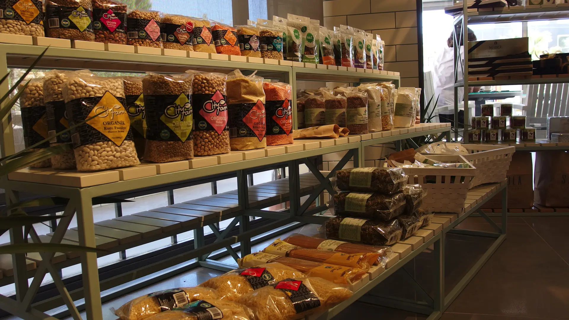 SASULA CEREZ KAHVE URLA | İÇ MİMARLIK HİZMETLERİ | ARCHITECTS | MİMARLIK HİZMETLERİ | INTERIOR DESIGNER | SHOP DESIGN | STORE INTERIOR