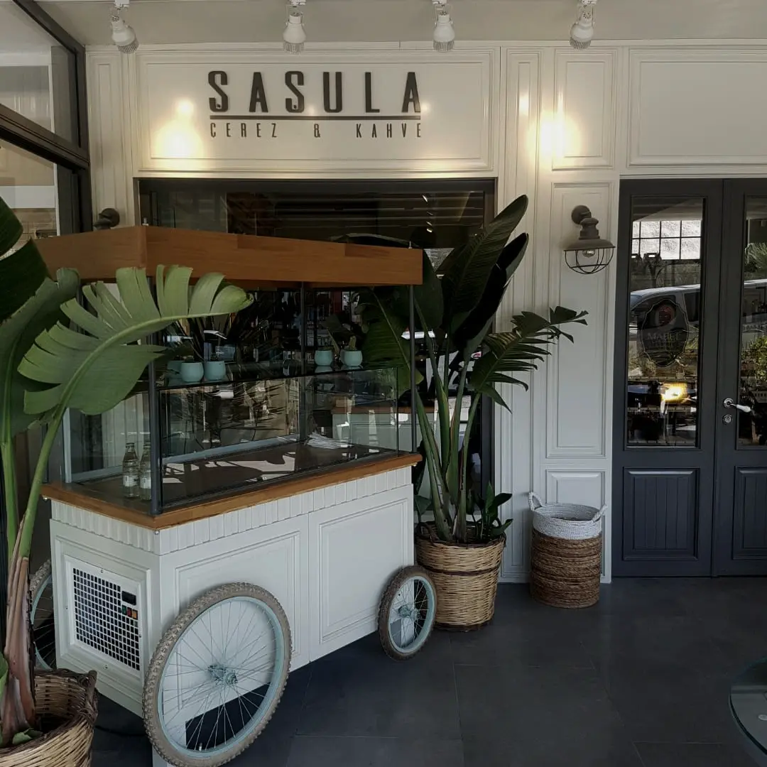 SASULA CEREZ KAHVE URLA | İÇ MİMARLIK HİZMETLERİ | ARCHITECTS | MİMARLIK HİZMETLERİ | INTERIOR DESIGNER | SHOP DESIGN | STORE INTERIOR