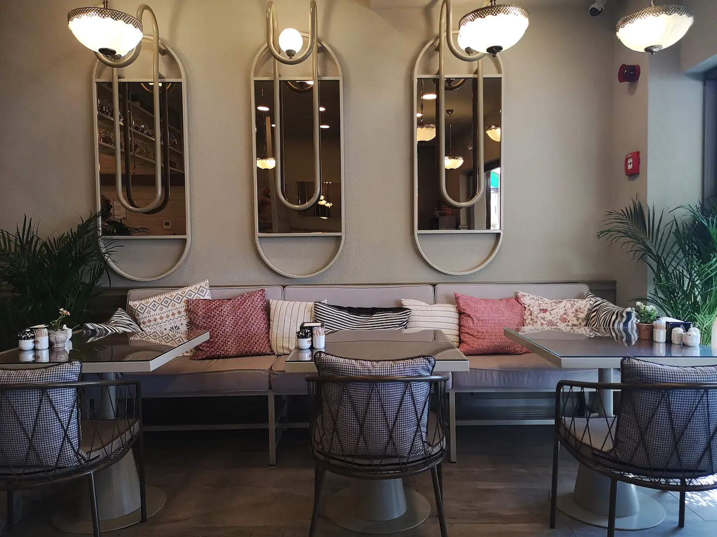 SEVIM LOKANTASI FORUM BORNOVA | İÇ MİMARLIK HİZMETLERİ | ARCHITECTS | MİMARLIK HİZMETLERİ | INTERIOR DESIGNER | SHOP DESIGN | STORE INTERIOR