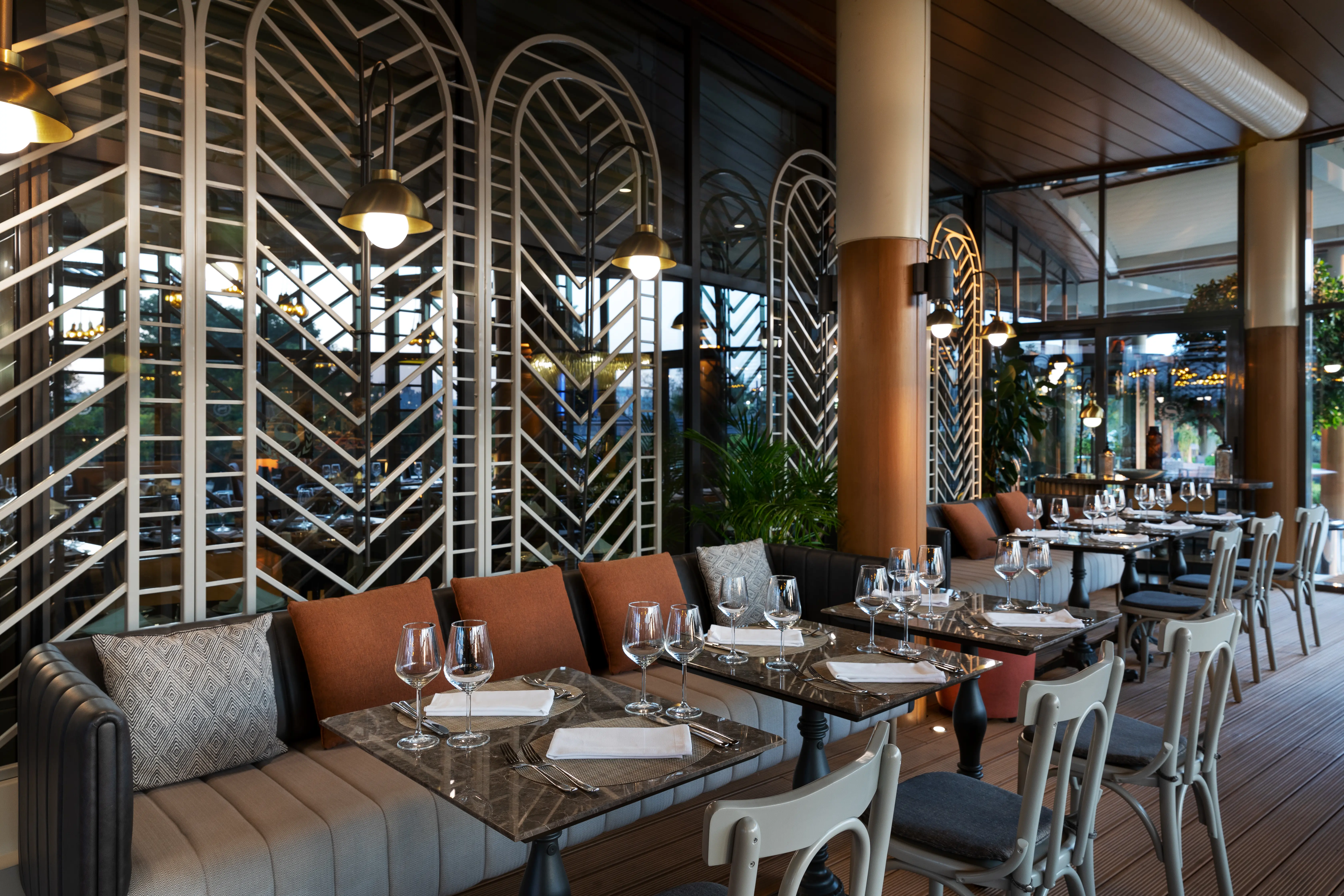 SHERATON LA SPEZIA RESTORAN ADANA | İÇ MİMARLIK HİZMETLERİ | ARCHITECTS | MİMARLIK HİZMETLERİ | INTERIOR DESIGNER | SHOP DESIGN | STORE INTERIOR