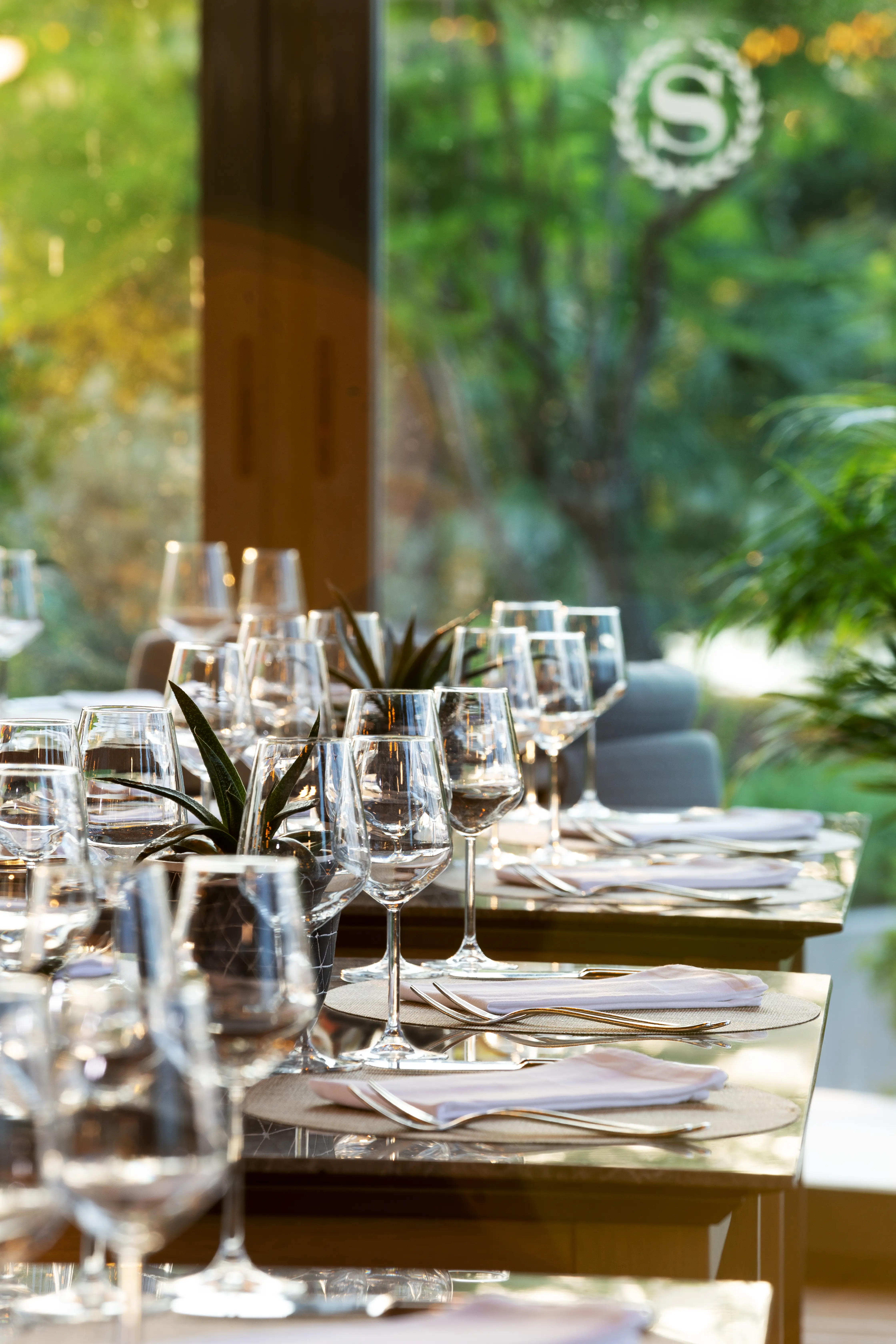 SHERATON LA SPEZIA RESTORAN ADANA | İÇ MİMARLIK HİZMETLERİ | ARCHITECTS | MİMARLIK HİZMETLERİ | INTERIOR DESIGNER | SHOP DESIGN | STORE INTERIOR