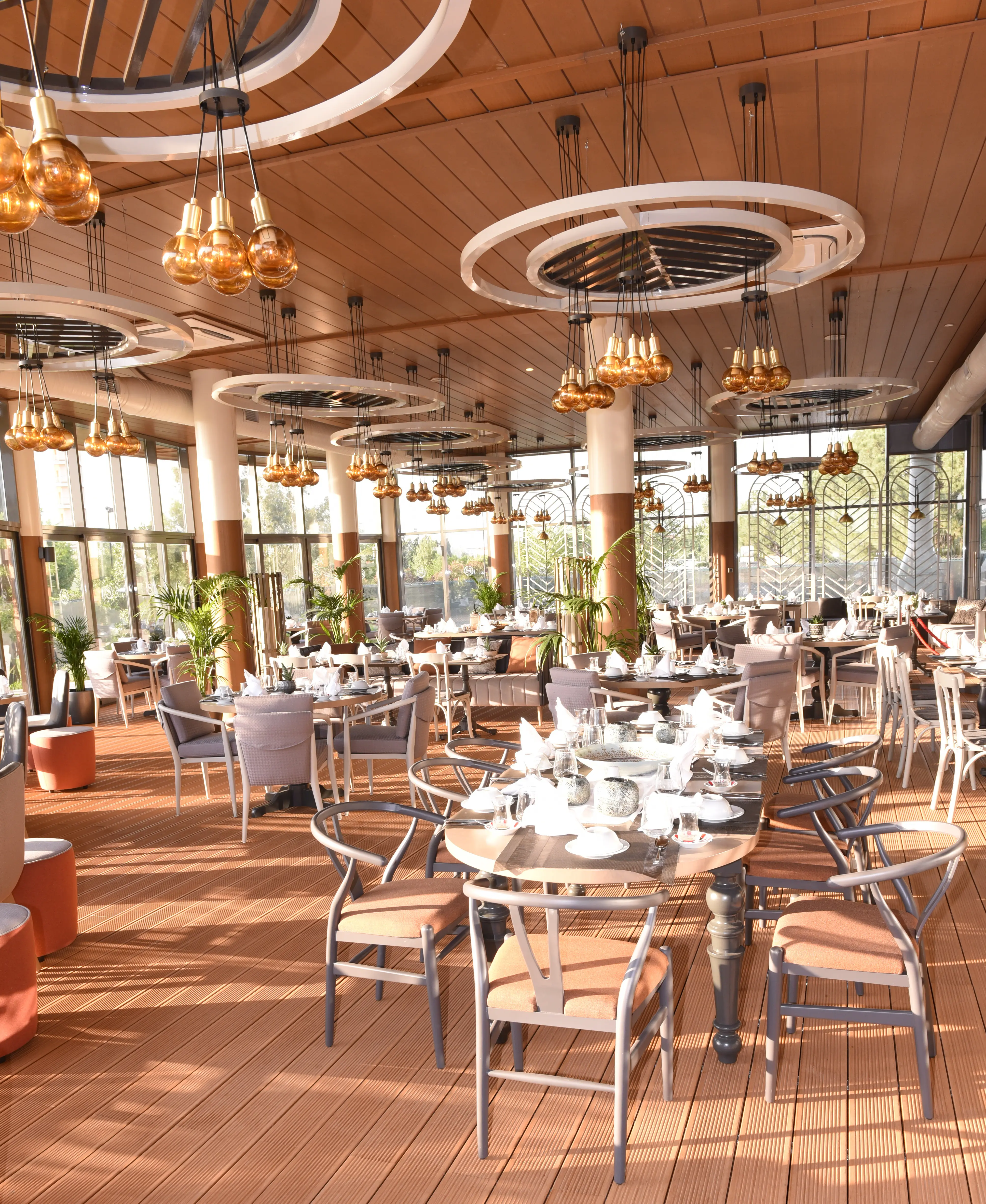 SHERATON LA SPEZIA RESTORAN ADANA | İÇ MİMARLIK HİZMETLERİ | ARCHITECTS | MİMARLIK HİZMETLERİ | INTERIOR DESIGNER | SHOP DESIGN | STORE INTERIOR