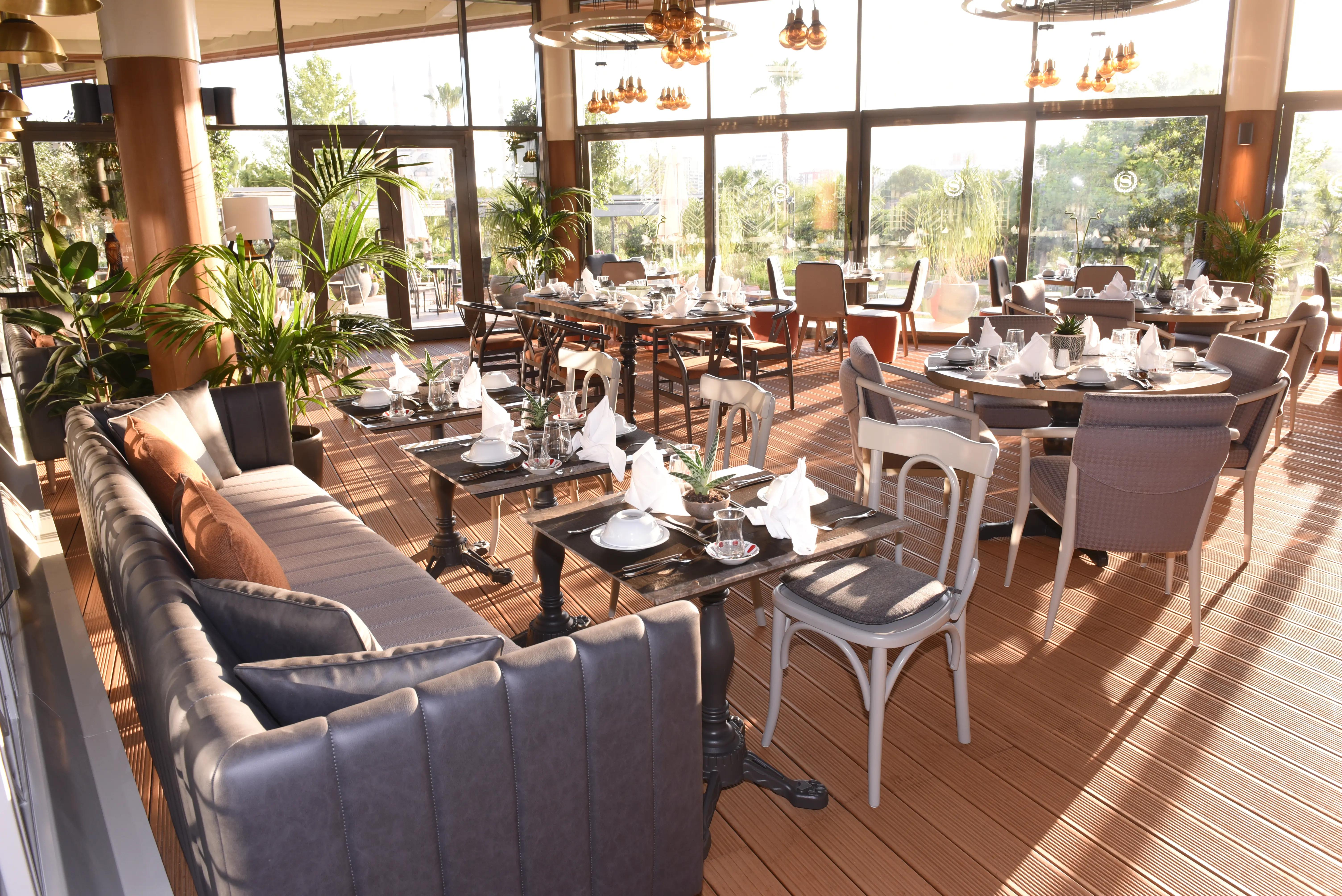 SHERATON LA SPEZIA RESTORAN ADANA | İÇ MİMARLIK HİZMETLERİ | ARCHITECTS | MİMARLIK HİZMETLERİ | INTERIOR DESIGNER | SHOP DESIGN | STORE INTERIOR