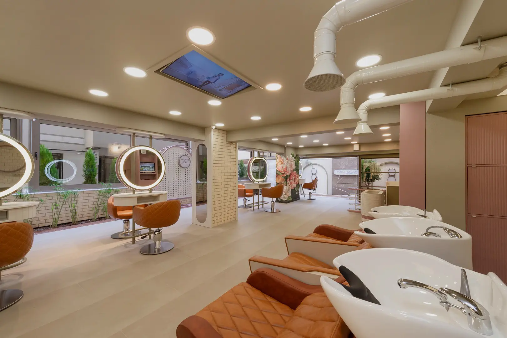 SULEYMAN CAKIR KUAFOR SALONU BOSTANLI | İÇ MİMARLIK HİZMETLERİ | ARCHITECTS | MİMARLIK HİZMETLERİ | INTERIOR DESIGNER | SHOP DESIGN | STORE INTERIOR