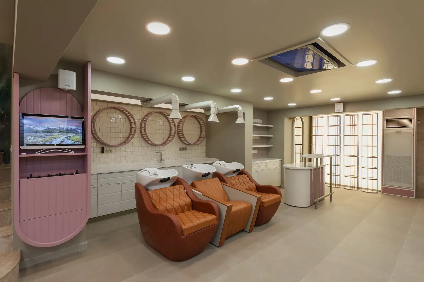 SULEYMAN CAKIR KUAFOR SALONU BOSTANLI | İÇ MİMARLIK HİZMETLERİ | ARCHITECTS | MİMARLIK HİZMETLERİ | INTERIOR DESIGNER | SHOP DESIGN | STORE INTERIOR