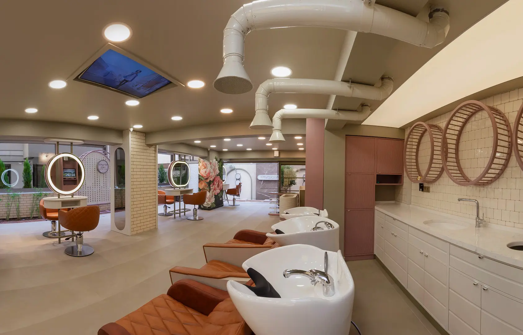 SULEYMAN CAKIR KUAFOR SALONU BOSTANLI | İÇ MİMARLIK HİZMETLERİ | ARCHITECTS | MİMARLIK HİZMETLERİ | INTERIOR DESIGNER | SHOP DESIGN | STORE INTERIOR