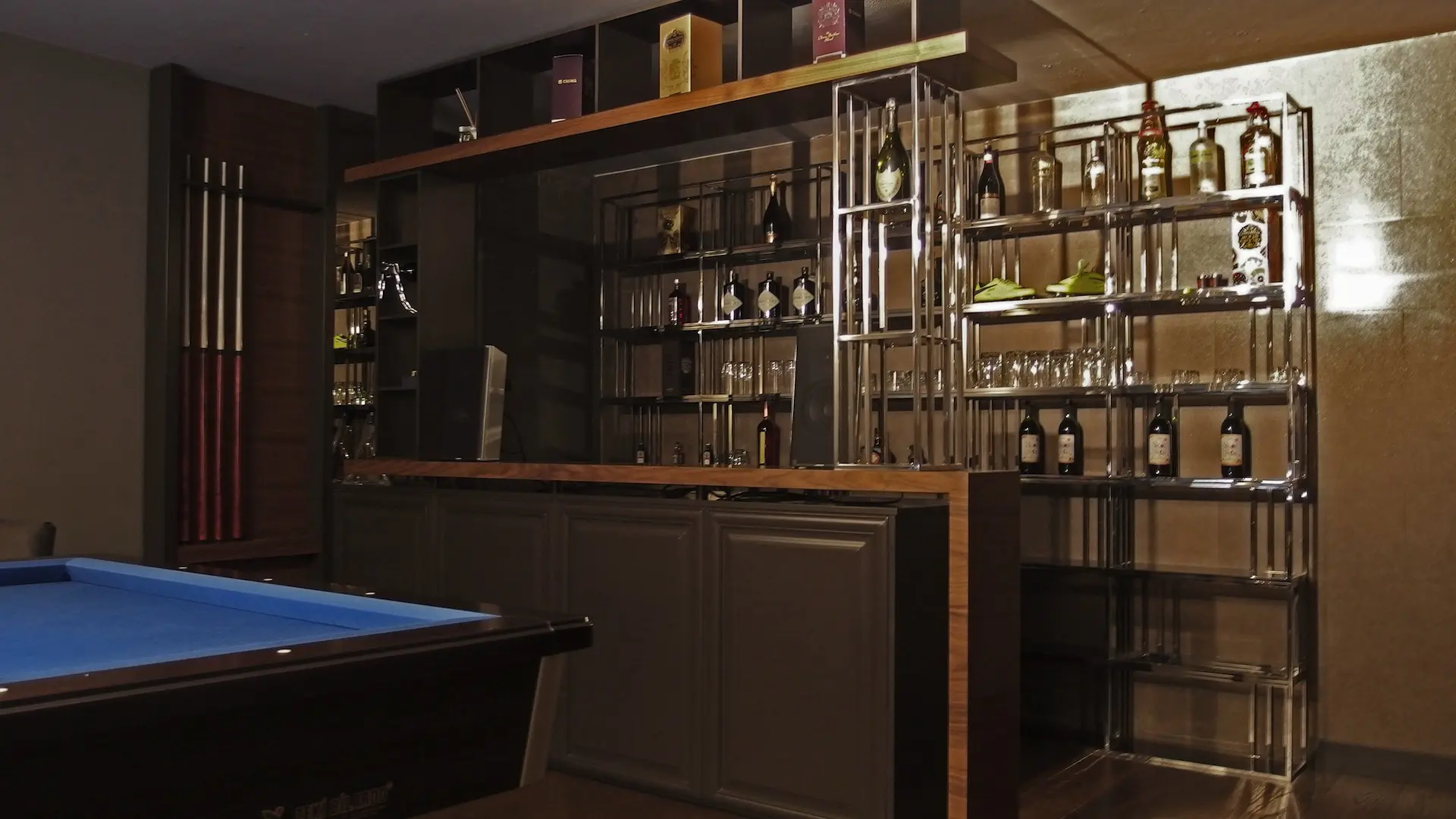 YC KURTULUS SAHILEVLERI EVI | İÇ MİMARLIK HİZMETLERİ | ARCHITECTS | MİMARLIK HİZMETLERİ | INTERIOR DESIGNER | SHOP DESIGN | STORE INTERIOR