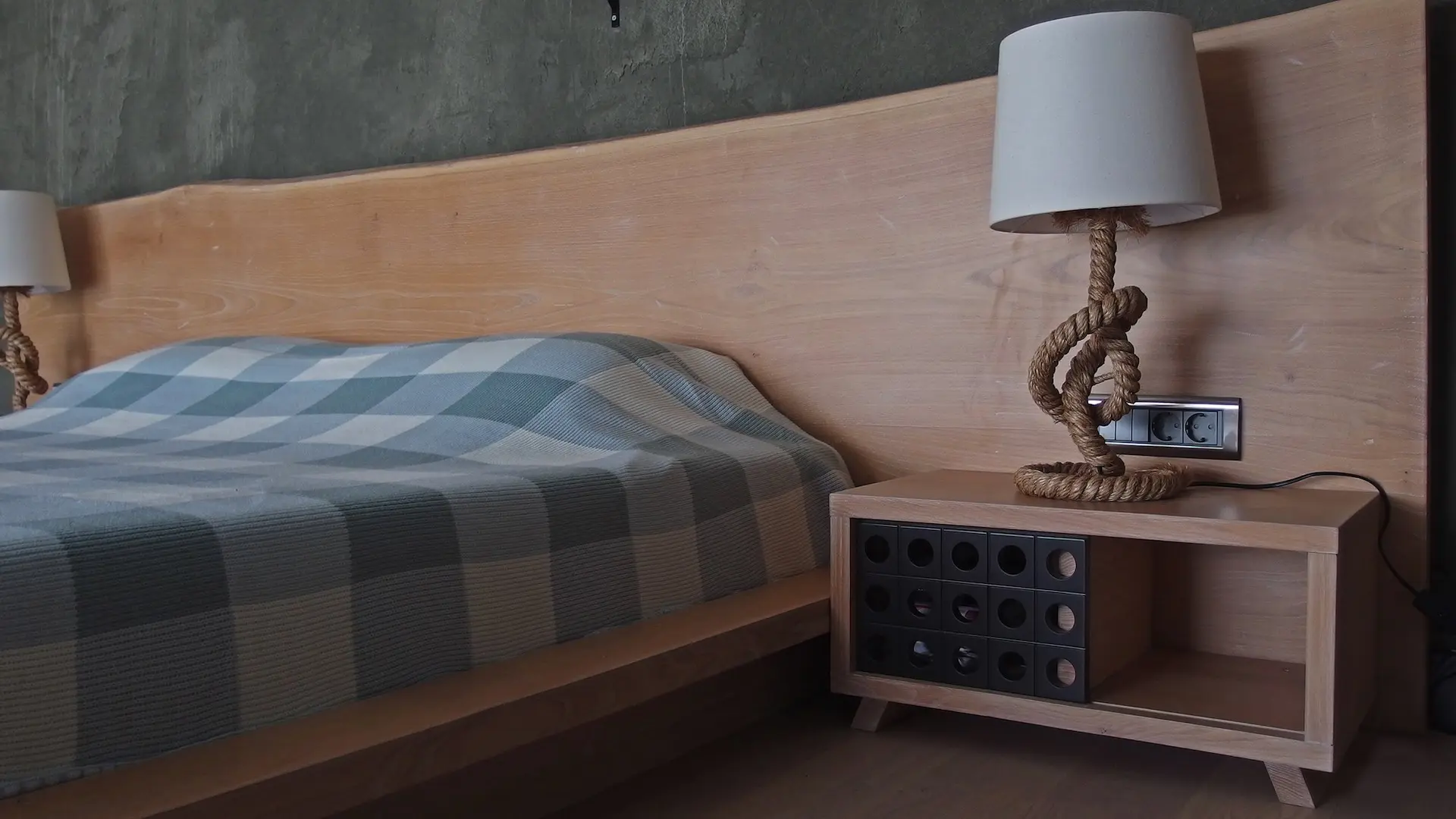 YC KURTULUS SAHILEVLERI EVI | İÇ MİMARLIK HİZMETLERİ | ARCHITECTS | MİMARLIK HİZMETLERİ | INTERIOR DESIGNER | SHOP DESIGN | STORE INTERIOR