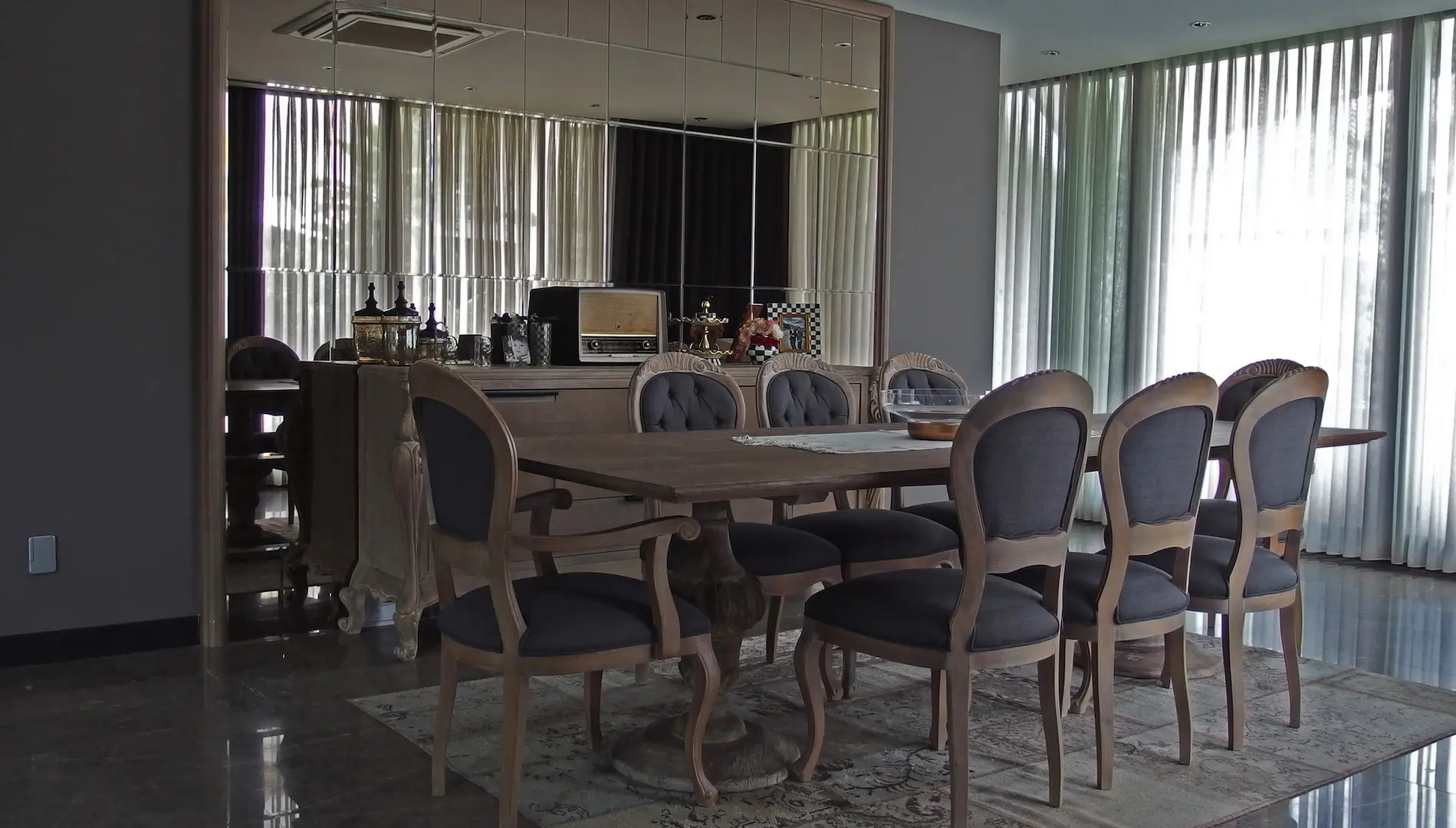 YC KURTULUS SAHILEVLERI EVI | İÇ MİMARLIK HİZMETLERİ | ARCHITECTS | MİMARLIK HİZMETLERİ | INTERIOR DESIGNER | SHOP DESIGN | STORE INTERIOR