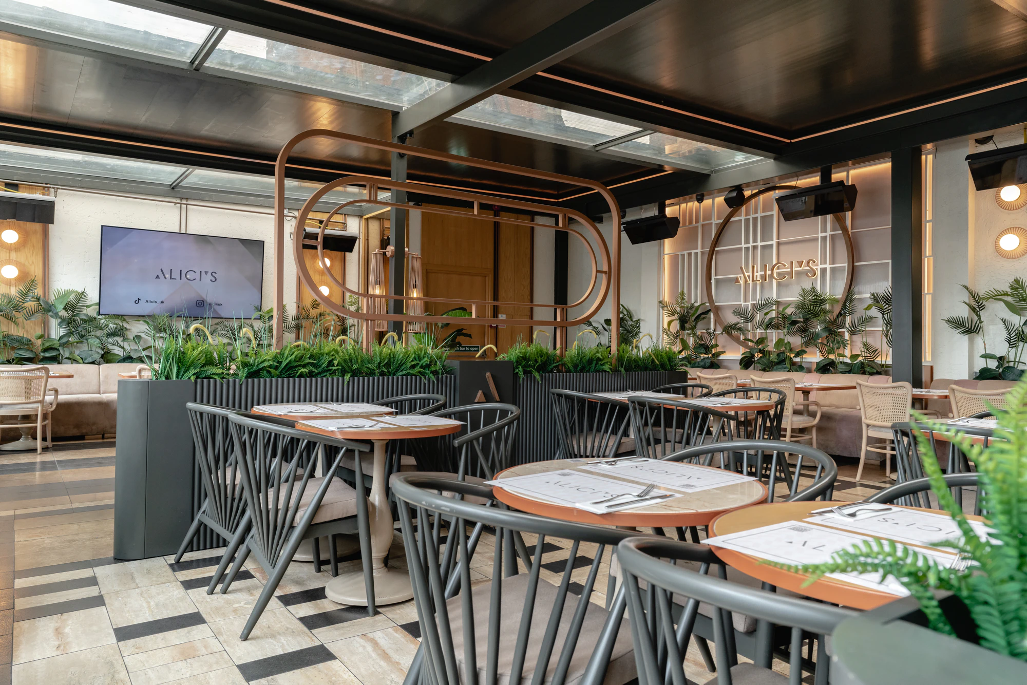 ALICIS RESTAURANT LONDON | ARCHITECTS | MİMARLIK HİZMETLERİ