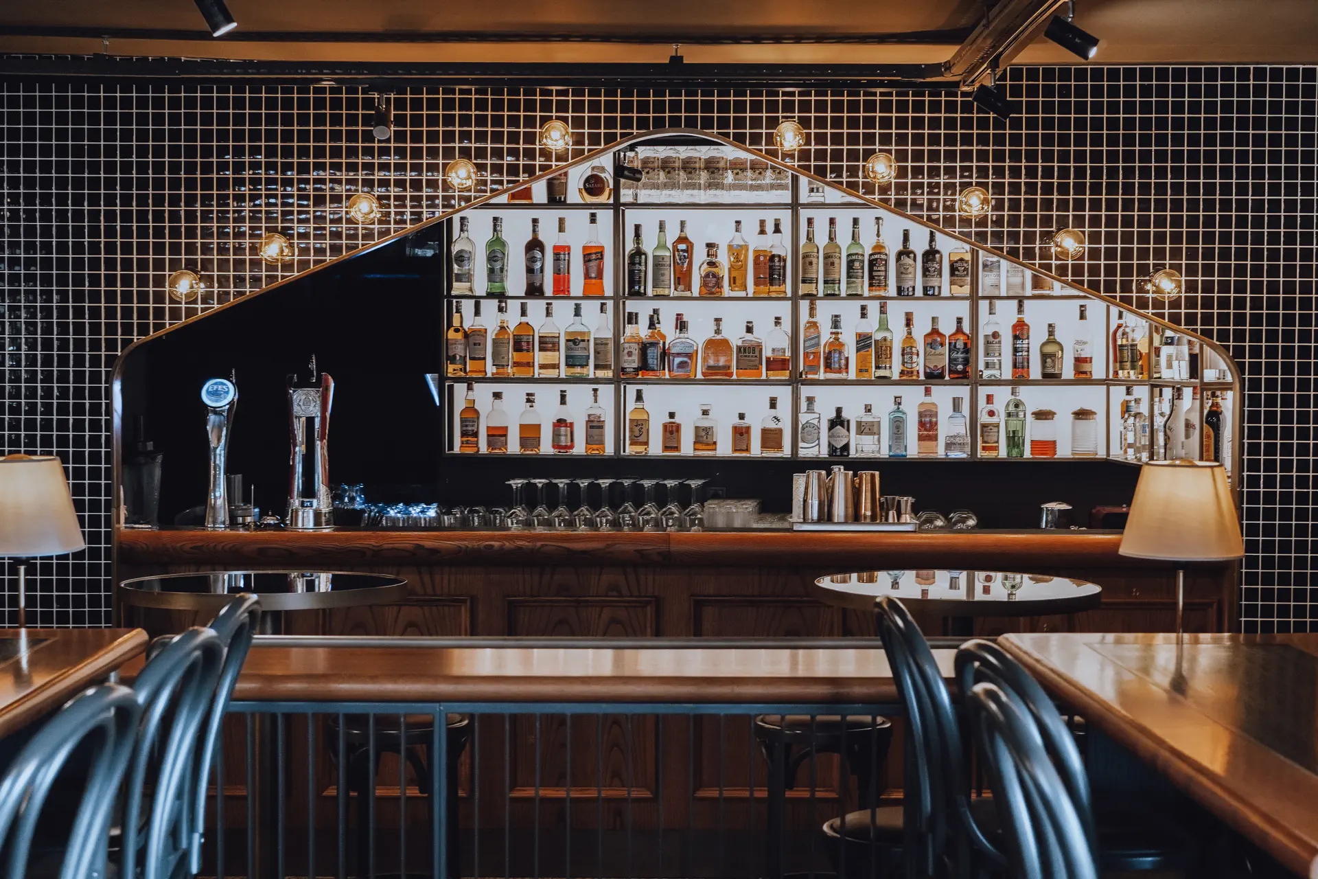 Magro Pub cindibekarchitects